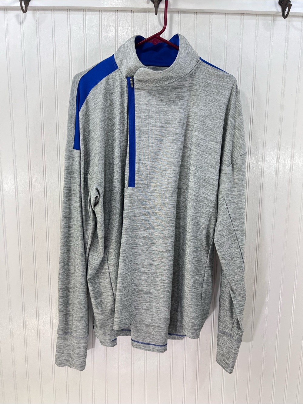 Under Armour Womens 2XL Grey Blue Hotshot Asymmetric 1/2 Zip Pullover Thumbholes